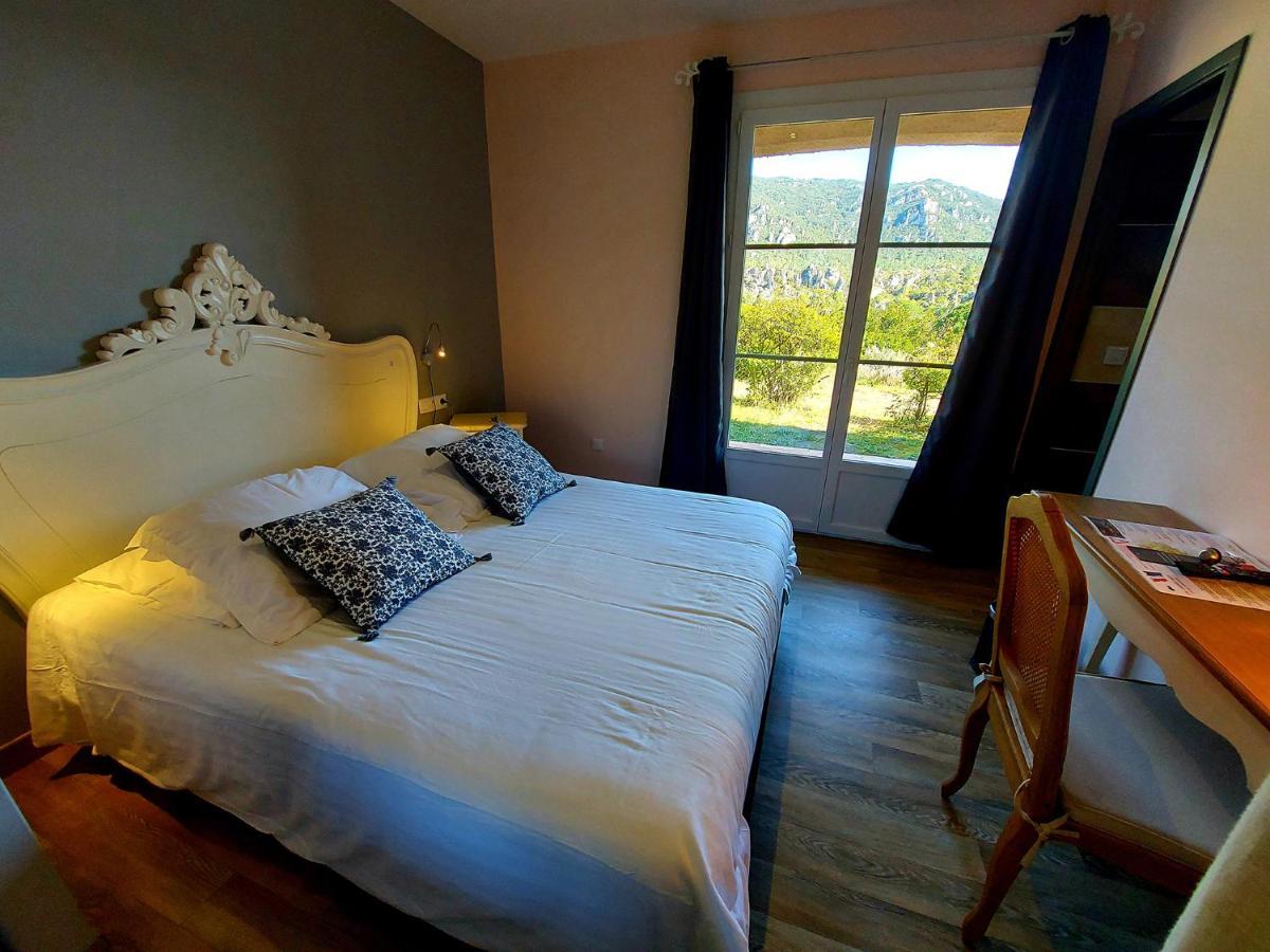 Hotel Les Hauts De Moureze Luaran gambar