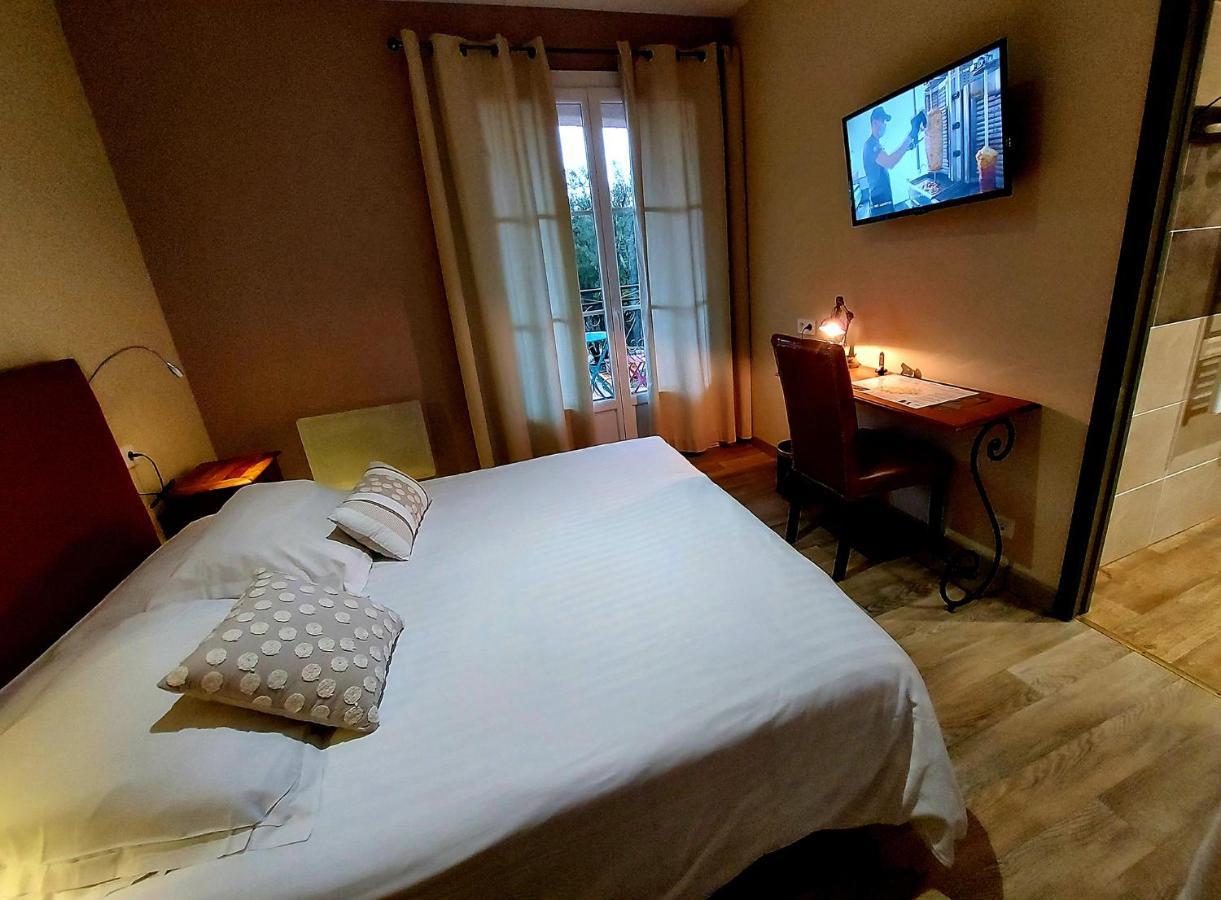 Hotel Les Hauts De Moureze Luaran gambar
