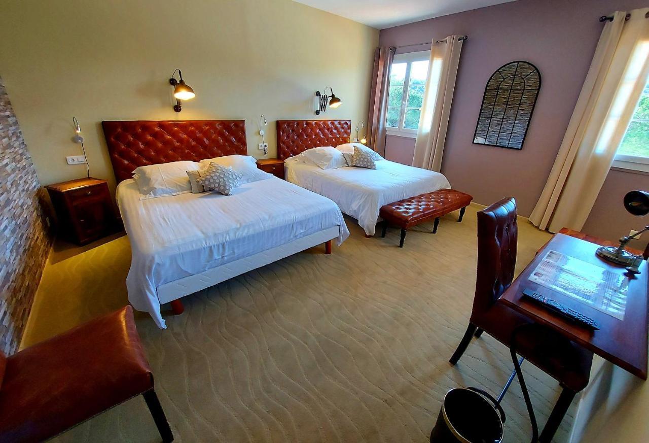 Hotel Les Hauts De Moureze Luaran gambar
