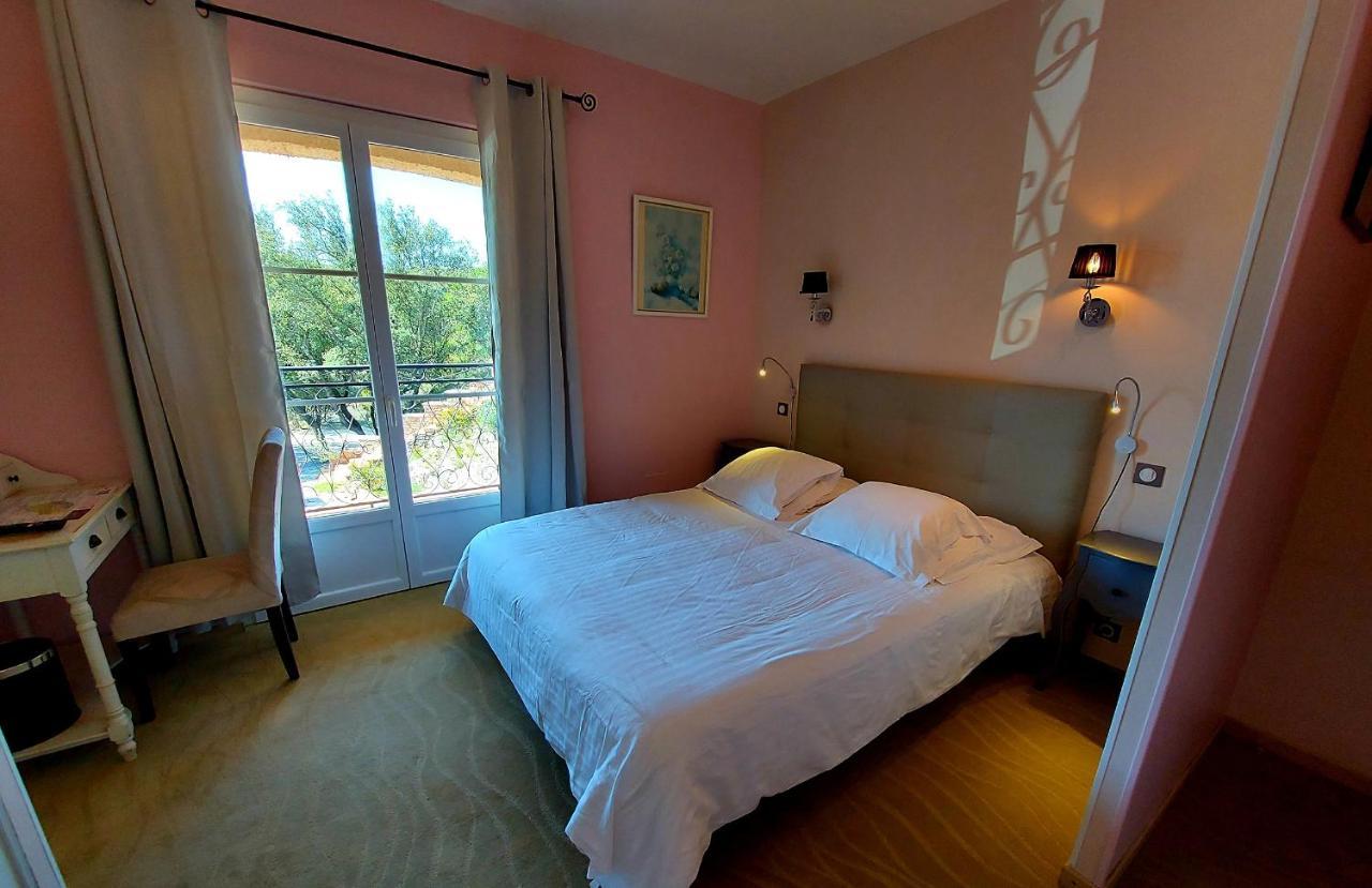 Hotel Les Hauts De Moureze Luaran gambar