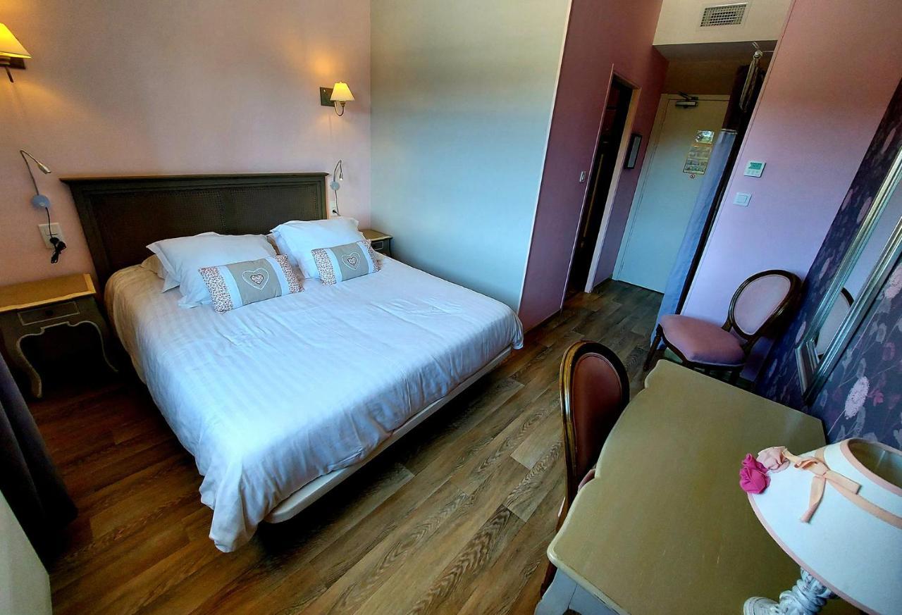 Hotel Les Hauts De Moureze Luaran gambar