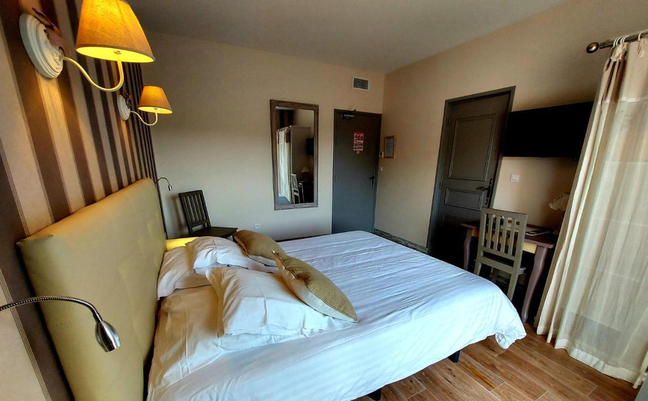 Hotel Les Hauts De Moureze Luaran gambar
