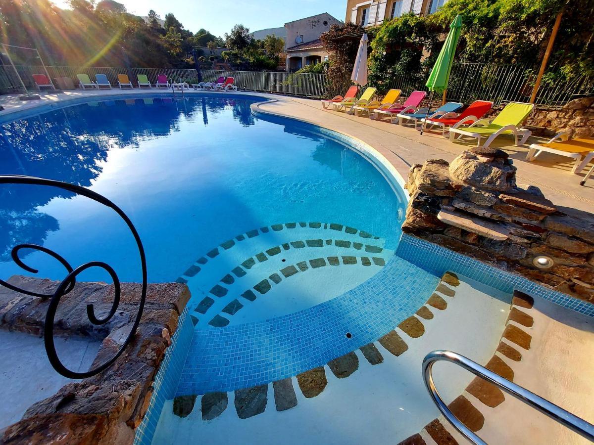 Hotel Les Hauts De Moureze Luaran gambar