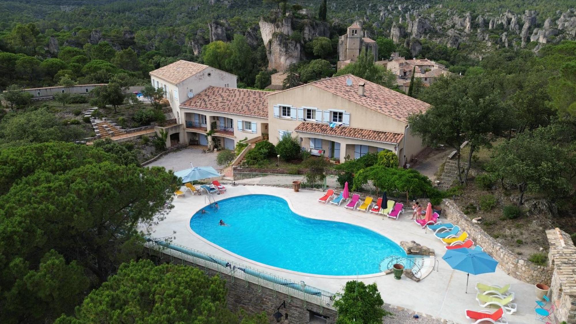 Hotel Les Hauts De Moureze Luaran gambar